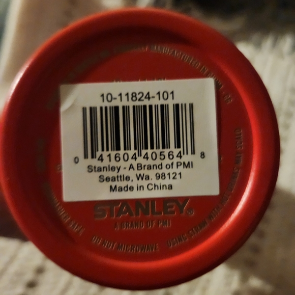 Brand new Stanley Target red release cup - Picture 3 of 6